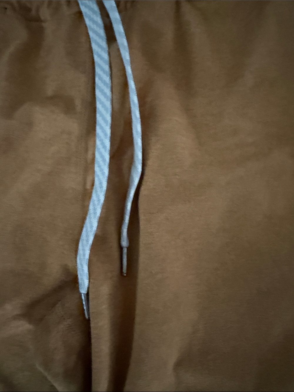 💋Vuori Women's Tan Track Joggers with Drawstring - Picture 3 of 5